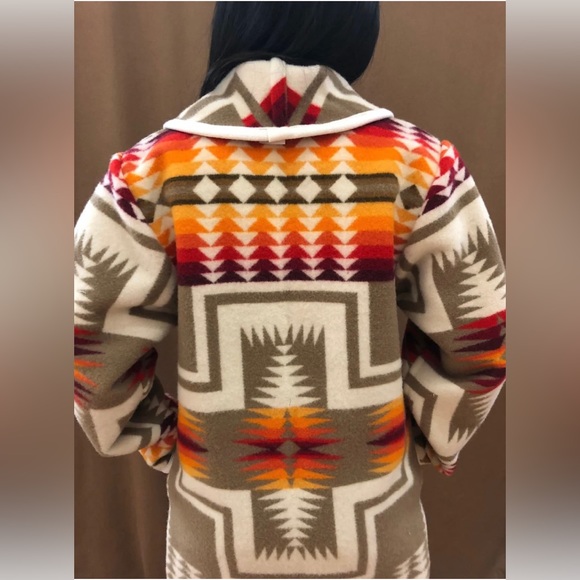Pendleton Blanket Reversible Wool Coat - Native American Design - Picture 4 of 6